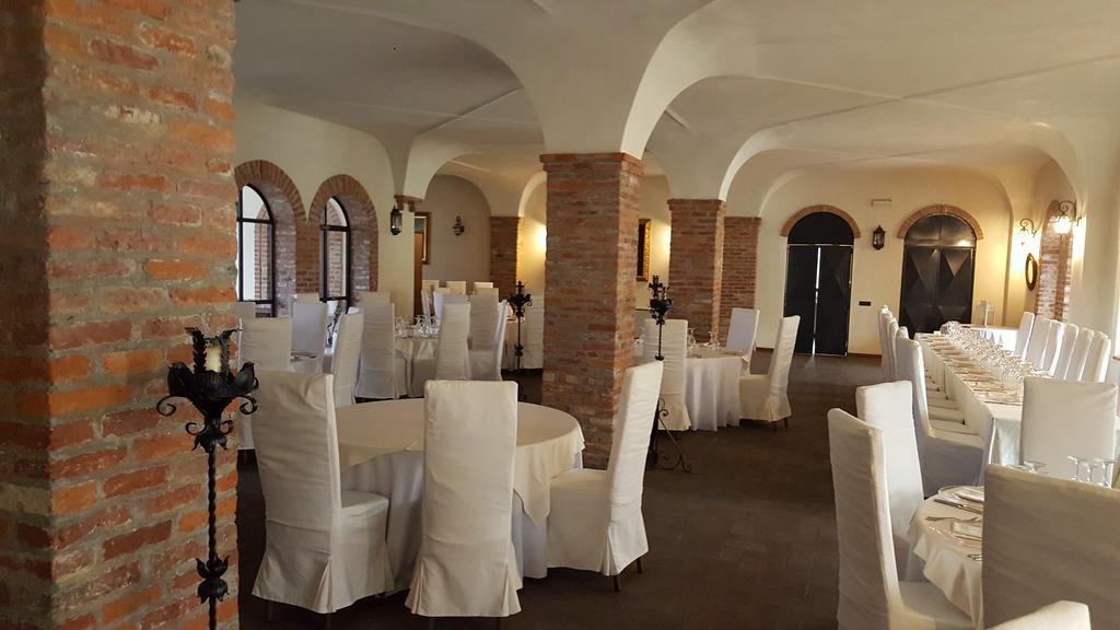 Tenuta Il Tenchio Hotel Lacchiarella Екстериор снимка