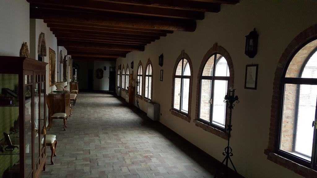 Tenuta Il Tenchio Hotel Lacchiarella Екстериор снимка