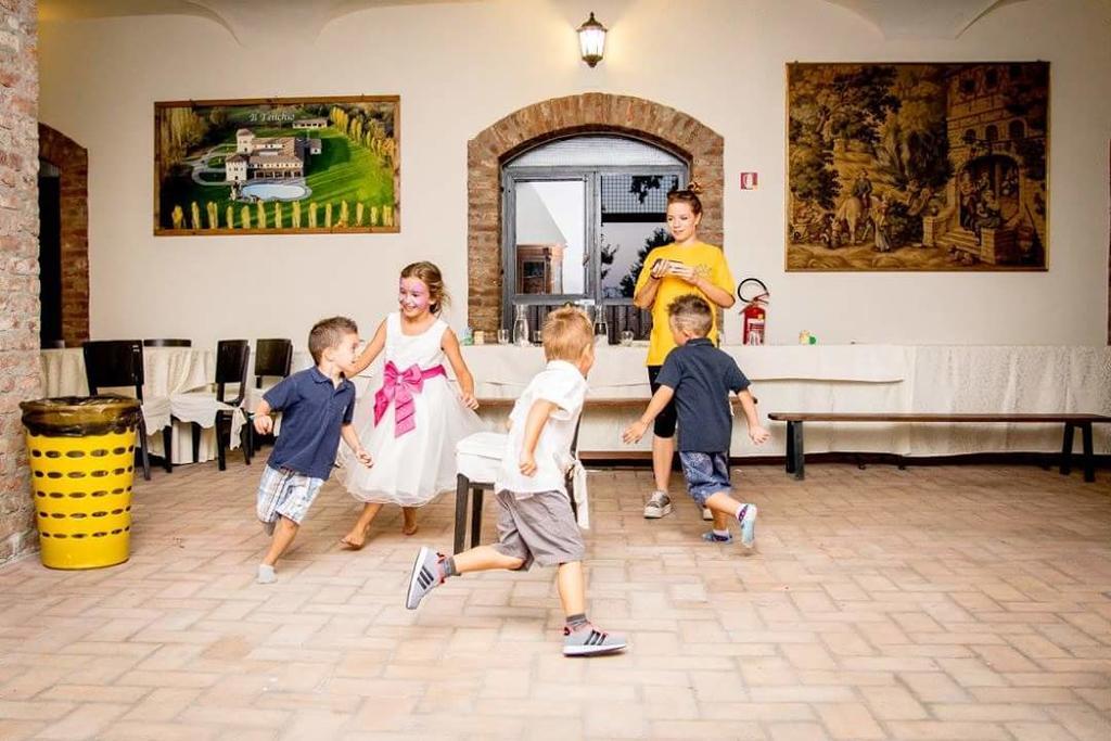 Tenuta Il Tenchio Hotel Lacchiarella Екстериор снимка